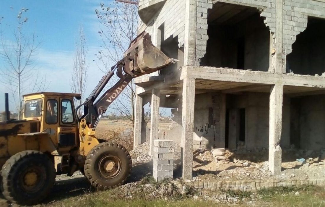 قلع و قمع ساخت و سازهای غیر مجاز در اردبیل