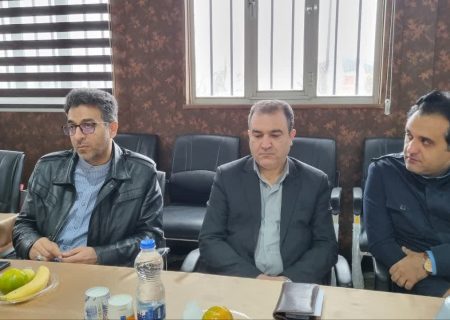 شرکت‌های خدماتی به عنوان یک بازوی اجرایی مهم، نقشی اساسی در اداره امور شهرک‌های صنعتی دارند
