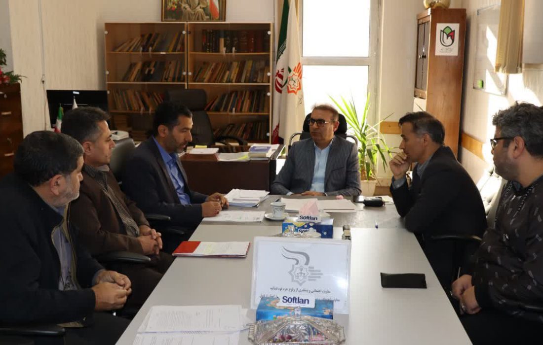 بررسی مسائل و مشکلات شهرک ساحلی آتا ماشین شهرستان اردبیل