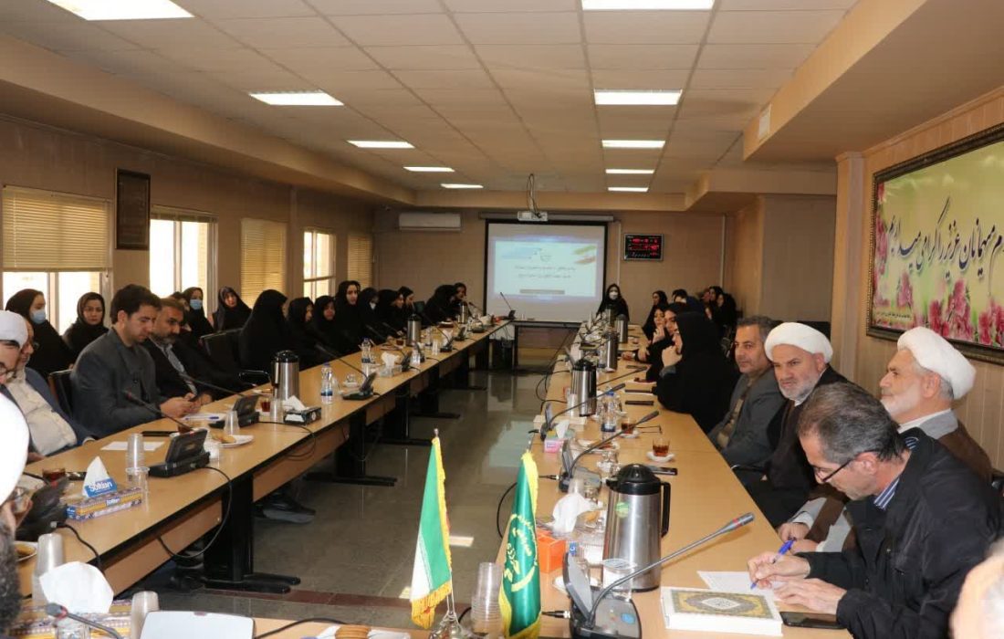 تجلیل از مقام و منزلت مادران و همسران شهدای انقلاب اسلامی تجلی بخش ارزشهای اسلامی است