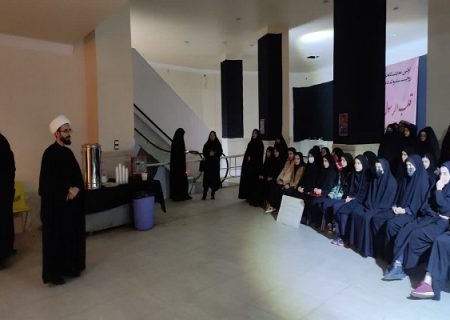 بازدید دانش آموزان مدرسه صدرای اردبیل از نمایشگاه قلب الرسول