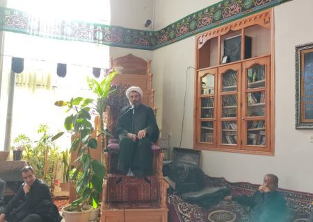 توجه به اصول و ارزش های اسلامی لازمه تربیت نسل فاطمی است