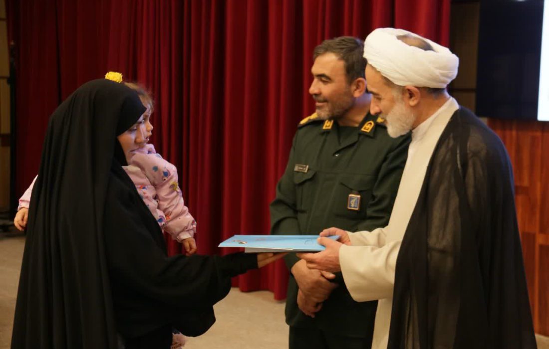 مکتب حضرت زهرا (س) مسئولیت ایجاد می کند