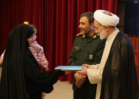 مکتب حضرت زهرا (س) مسئولیت ایجاد می کند