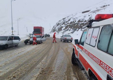 امدادرسانی به ۷۱۶ نفر گرفتار شده در برف و کولاک خلخال