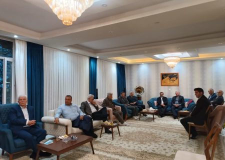 دیدار و تجلیل استاندار اردبیل از شاعر و پژوهشگر ادبی استان در شهرستان نمین