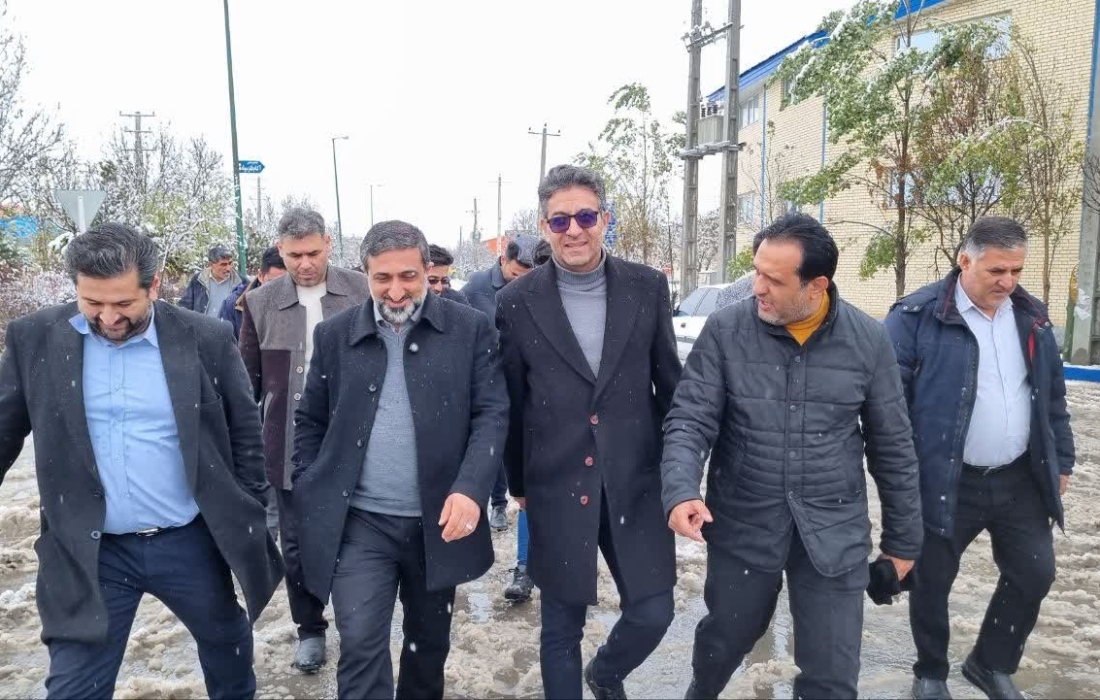 تحقق خدمت رسانی به واحدهای تولیدی با پایان عملیات آسفالت ریزی باند رفت جاده دسترسی شهرک صنعتی۲ اردبیل