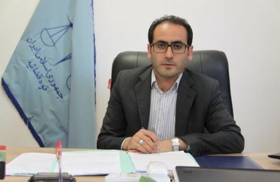 دستگاه های دولتی تصمیم و اقدام قطعی خود در مورد اشخاص ذی نفع را به وی ابلاغ کنند