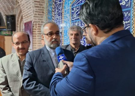 تجلیل بازاریان اردبیل از دادستان برای صیانت از حقوق عامه